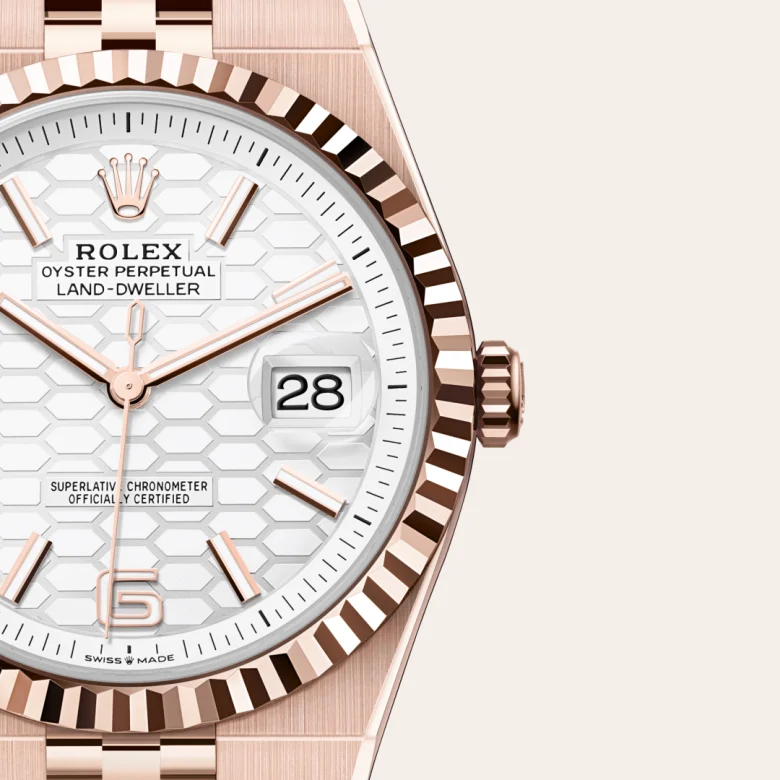 Rolex Land-Dweller 40 18 kt Everose gold, M127335-0001